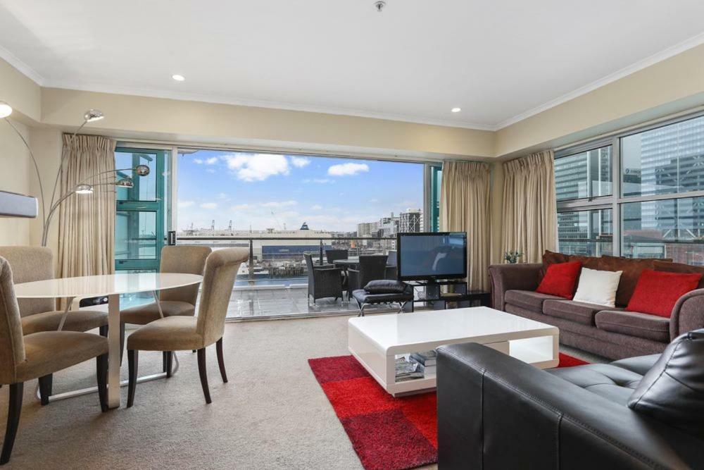 Princes Wharf Waterfront 2 Bed Rooms Apartment Viaduct Cbd Оукланд Екстериор снимка