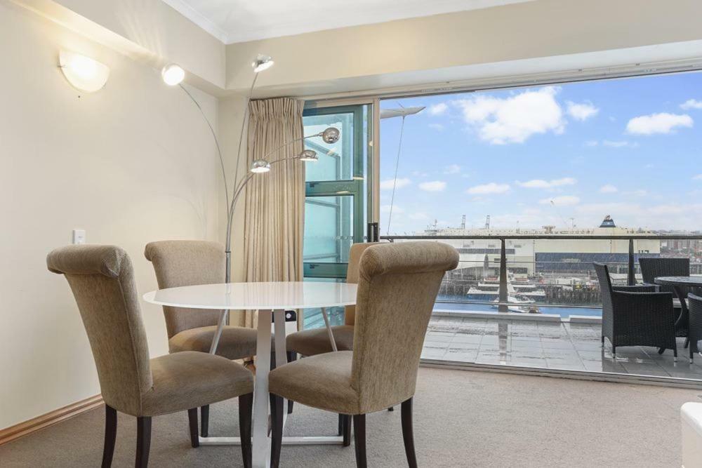 Princes Wharf Waterfront 2 Bed Rooms Apartment Viaduct Cbd Оукланд Екстериор снимка
