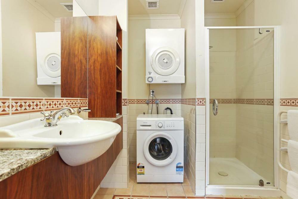 Princes Wharf Waterfront 2 Bed Rooms Apartment Viaduct Cbd Оукланд Екстериор снимка