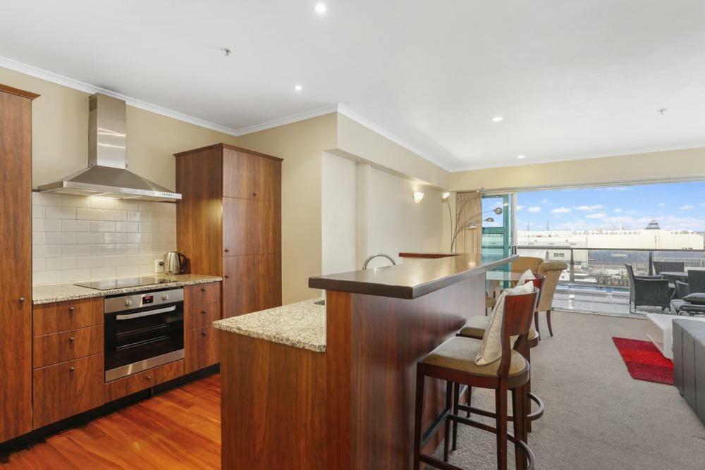 Princes Wharf Waterfront 2 Bed Rooms Apartment Viaduct Cbd Оукланд Екстериор снимка