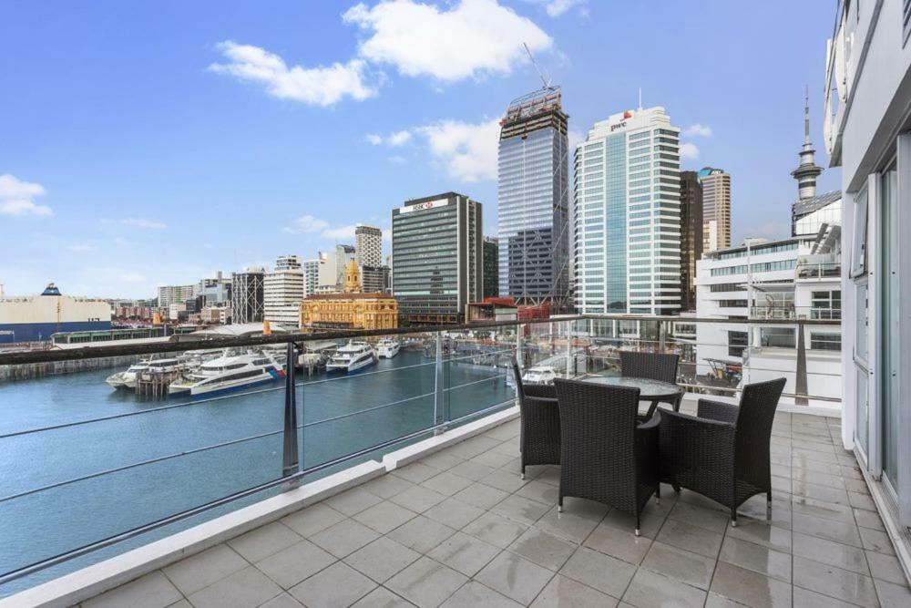Princes Wharf Waterfront 2 Bed Rooms Apartment Viaduct Cbd Оукланд Екстериор снимка